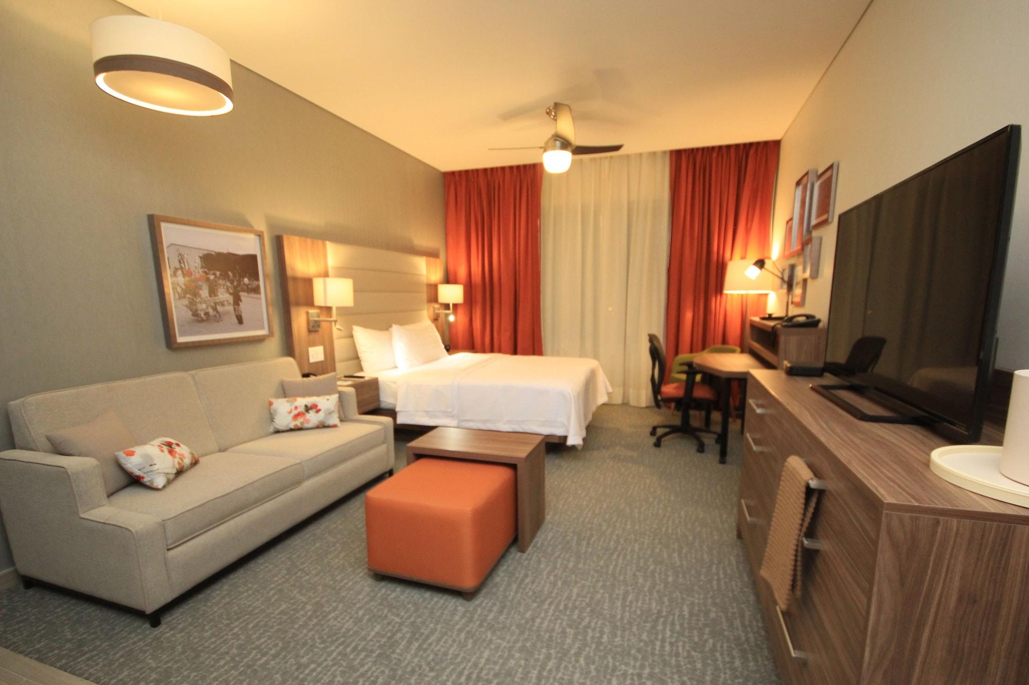 Fiesta Inn Suites Aeropuerto Del Bajio Silao Eksteriør billede